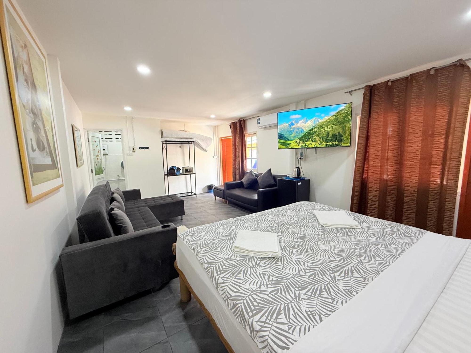 Harry'S Beach Club Бан-Пе Экстерьер фото
